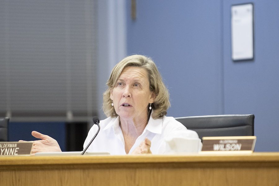 Ald. Melissa Wynne (3rd) speaks at a city meeting. Aldermen on Monday approved Evanston’s operating budget for 2019.